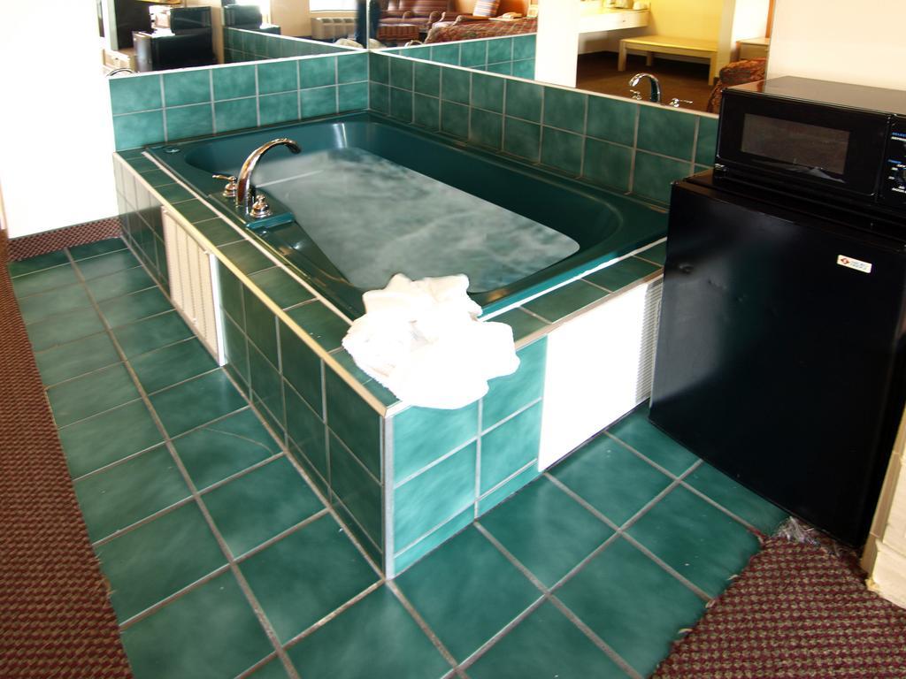 Royal Inn Pigeon Forge Room photo